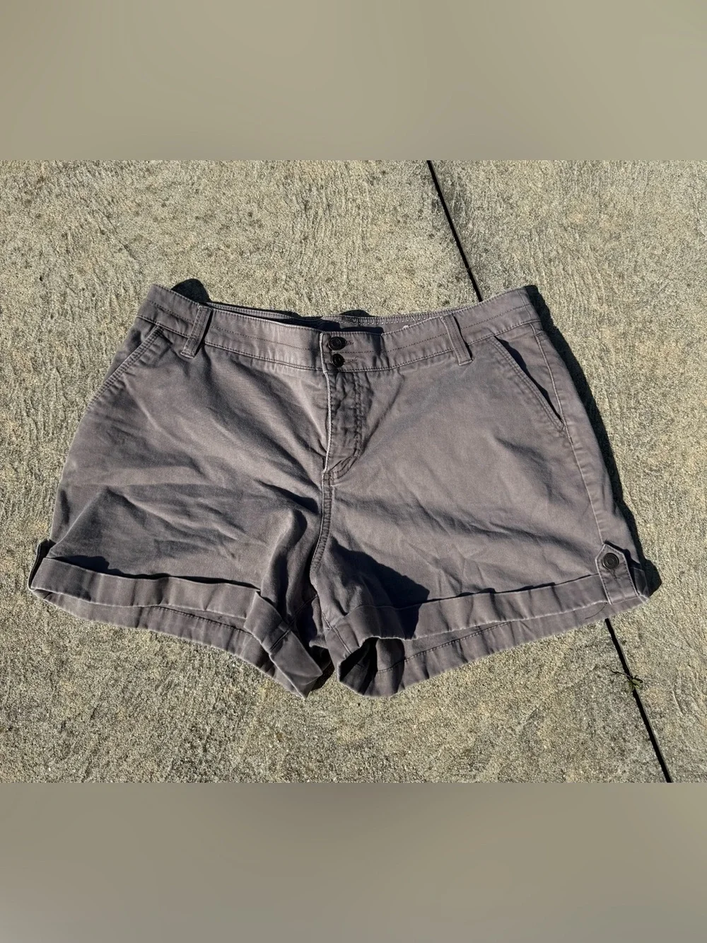 Women’s Sonoma brand size 14 cargo style shorts